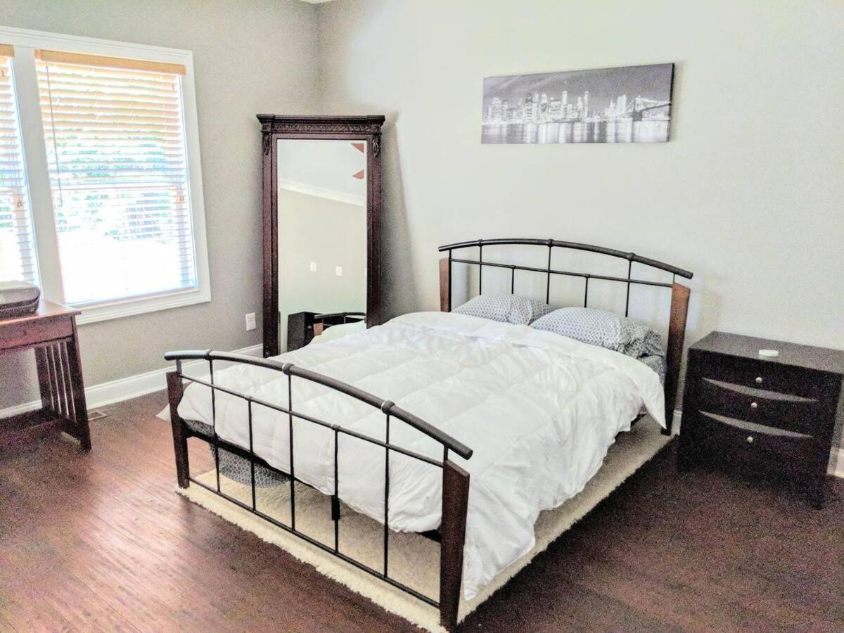 Spacious Deluxe House For You, Your Family And Friends Charlotte Exterior photo